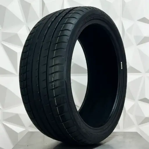 [2054017TH202] LLANTA TALON TH202 205/40R17 TRIANGLE 84W
